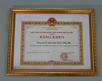 Bằng khen của Chủ tịch ủy ban nhân dân thành phố Hà Nội: “Đã có thành tích trong phong trào thi đua Hiệp hội Doanh nghiệp nhỏ và vừa thành phố Hà Nội năm 2016”