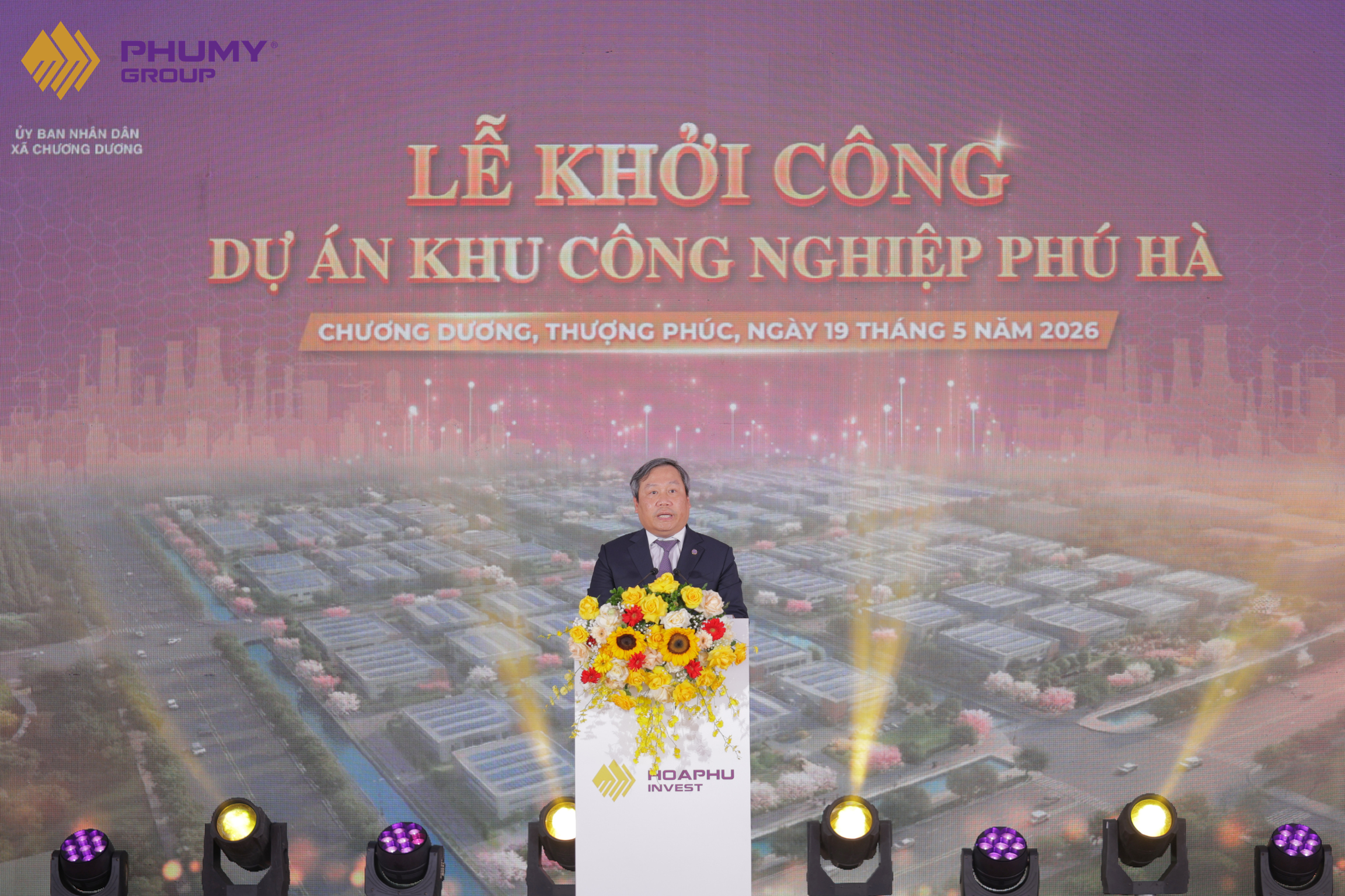Chủ tịch UBND TP H&agrave; Nội ph&aacute;t biểu tại lễ khởi c&ocirc;ng KCN Ph&uacute; H&agrave;