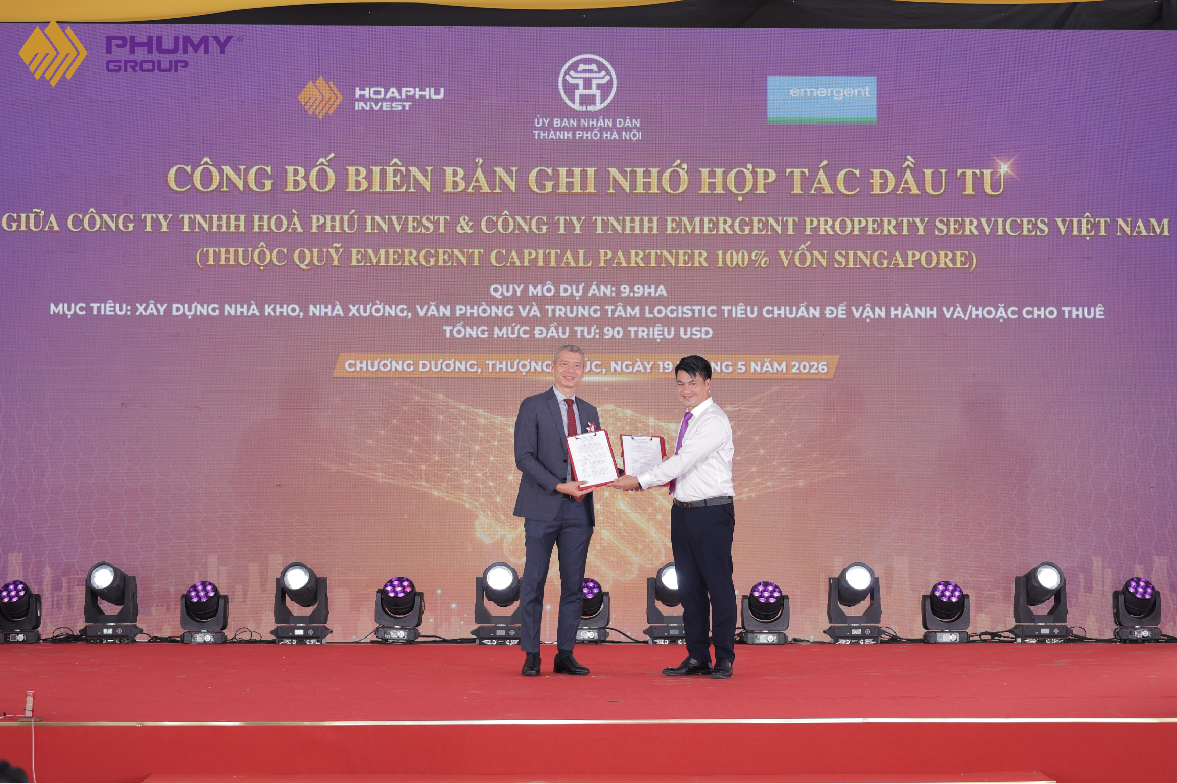 C&ocirc;ng bố bi&ecirc;n bản ghi nhớ (MOU) tại lễ khởi c&ocirc;ng KCN Ph&uacute; H&agrave;
